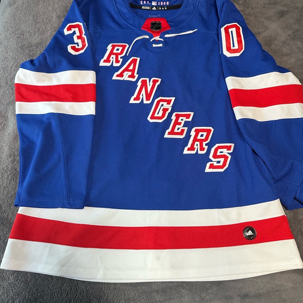 New York Rangers Henrik Lundqvist Home Jersey 50 medium.